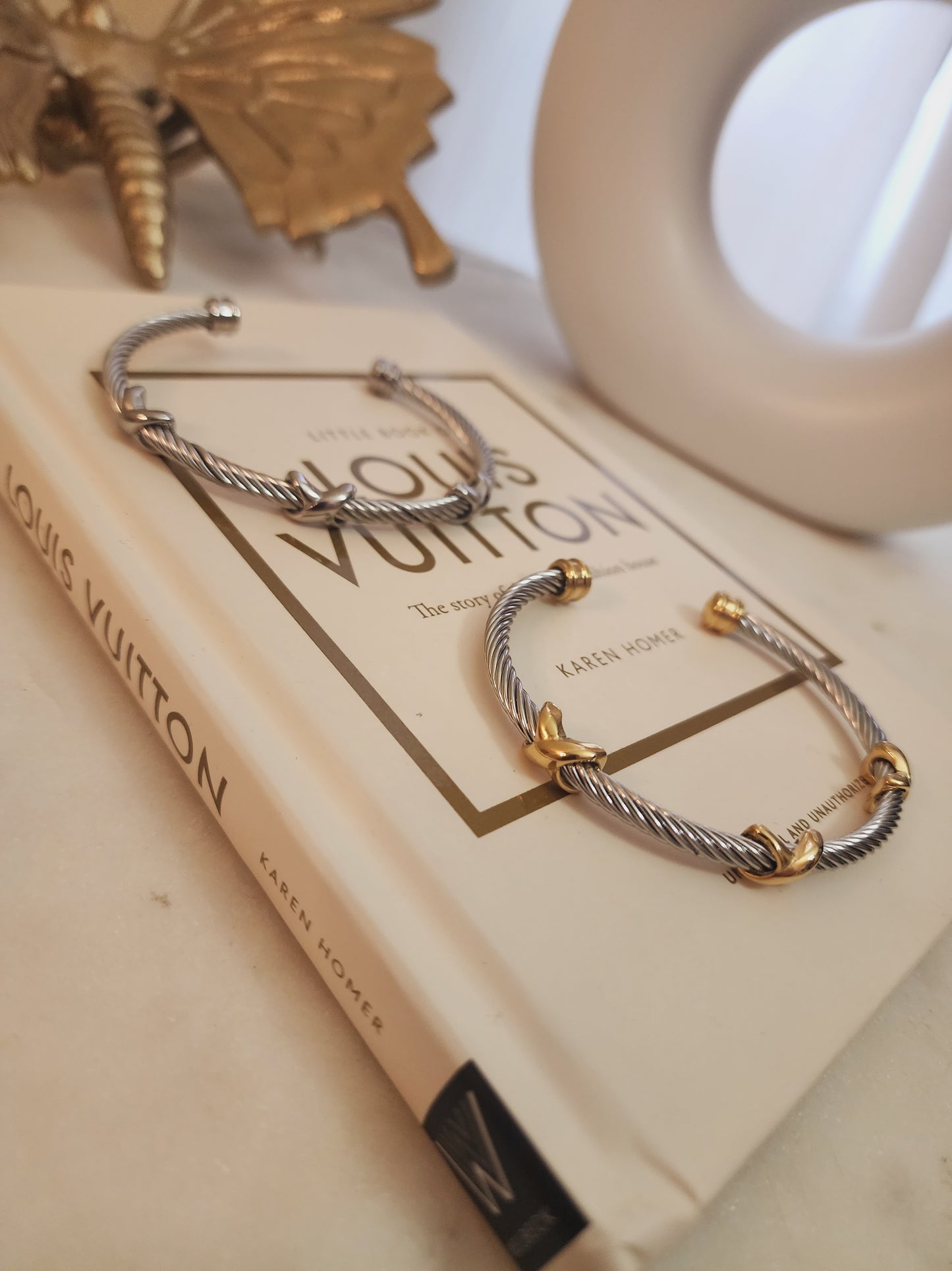X cable Cuff