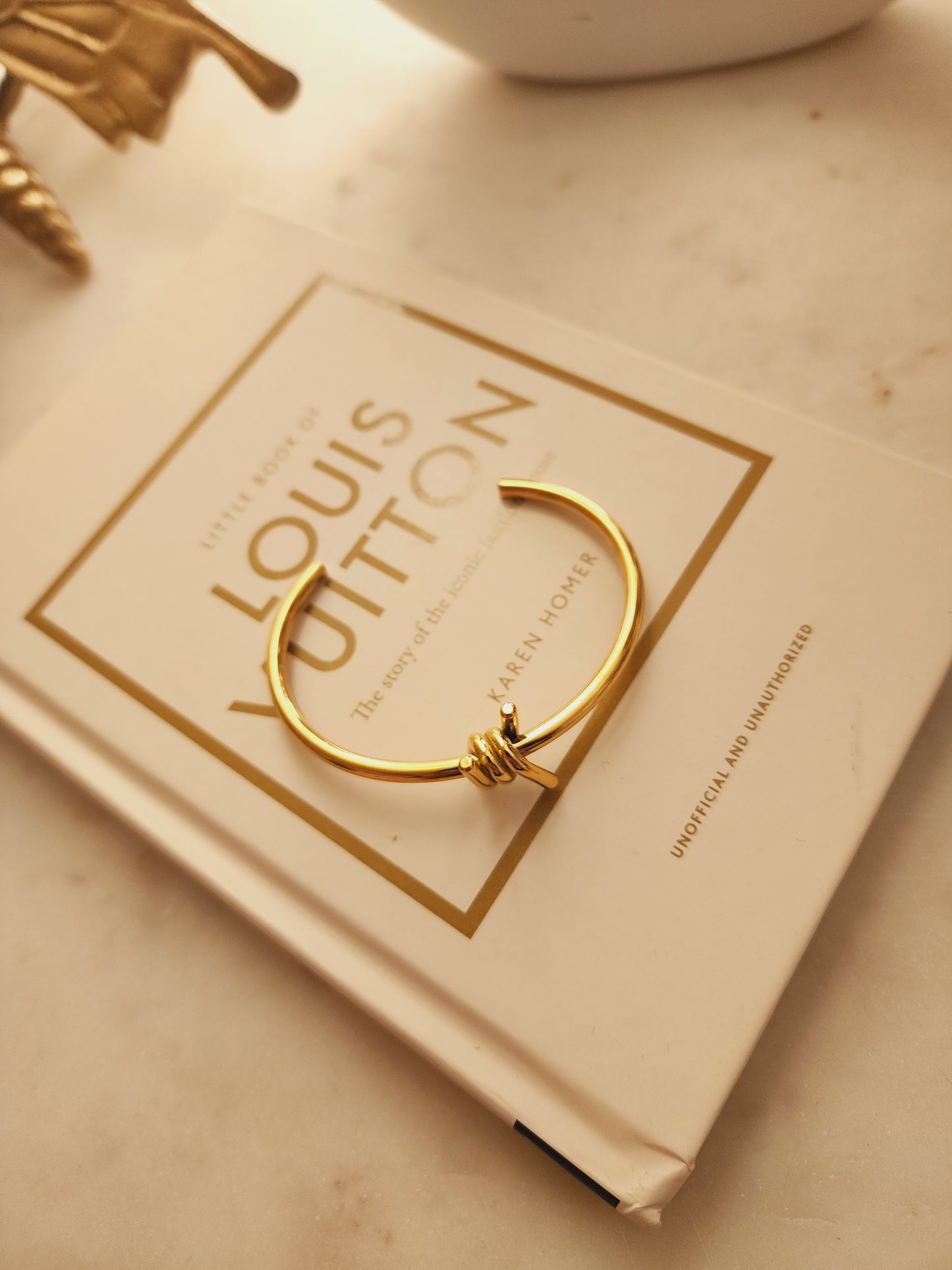 Tifa Knot cuff