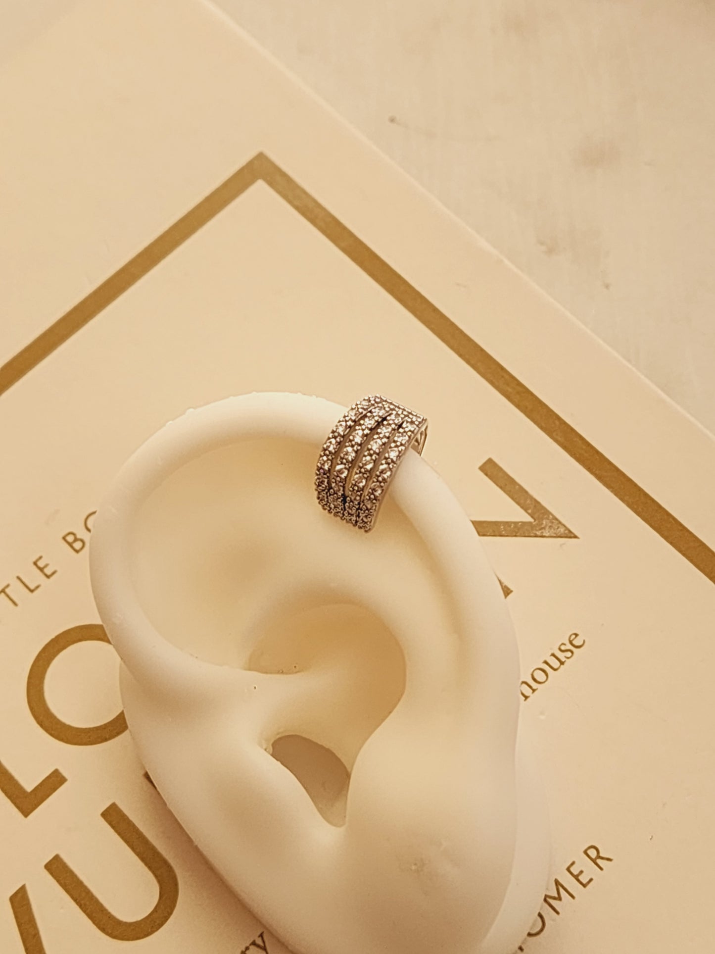 Kat crystal earcuff