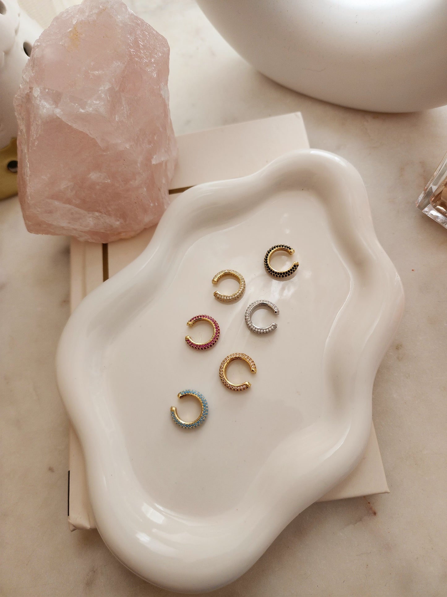 Rhinestone earcuff