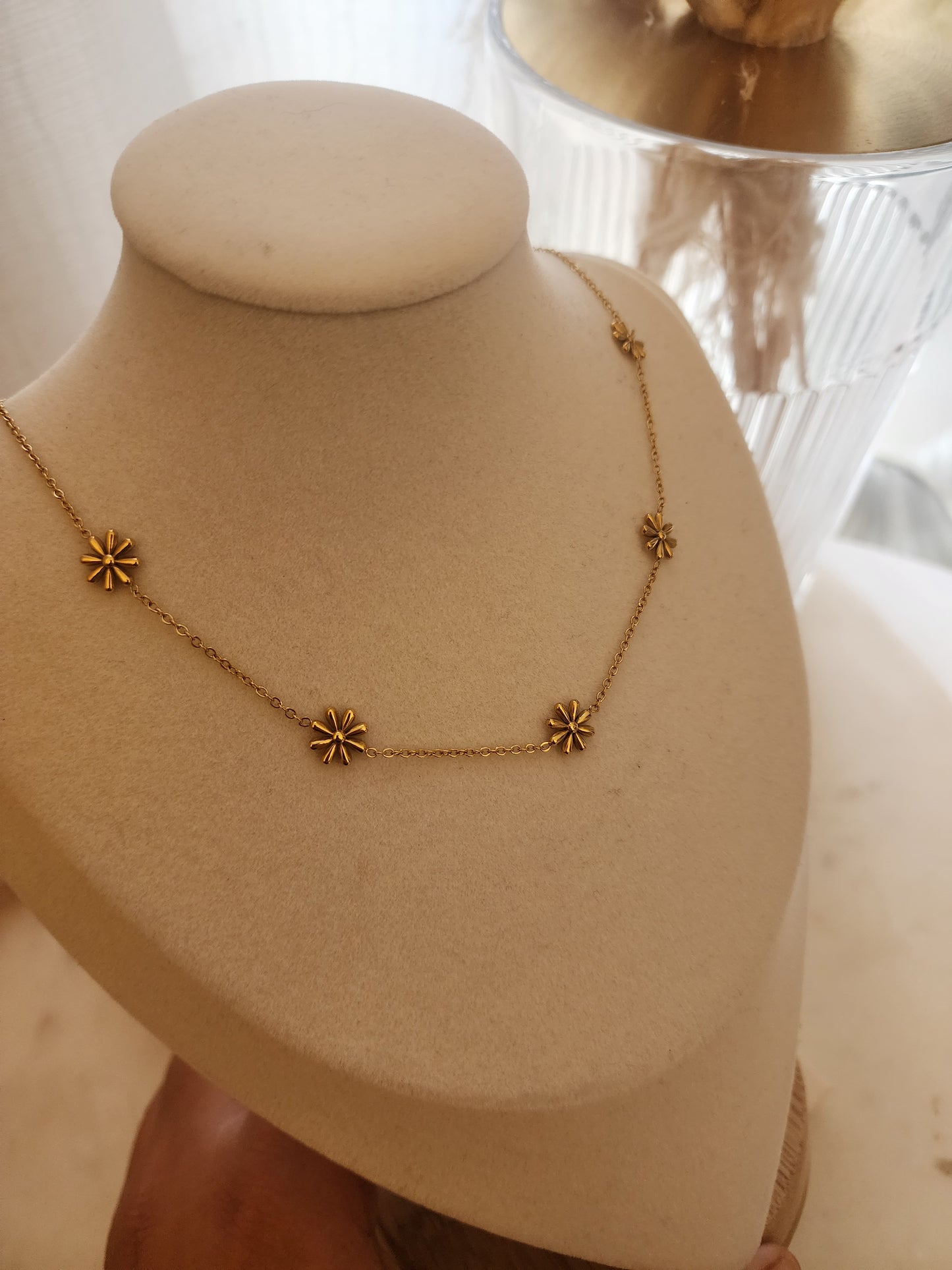 Daisy Gold Necklace