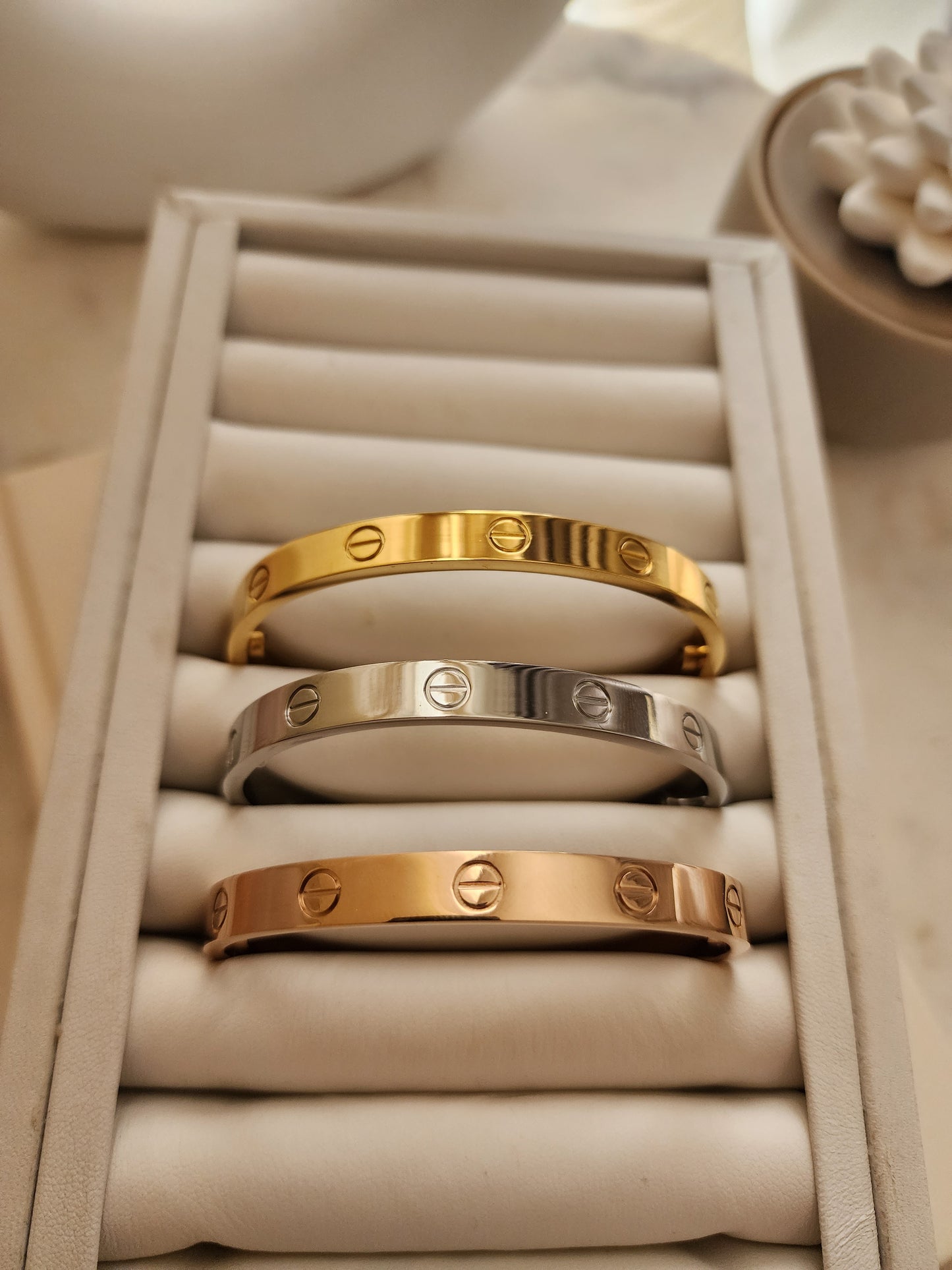 Luvey Bangle
