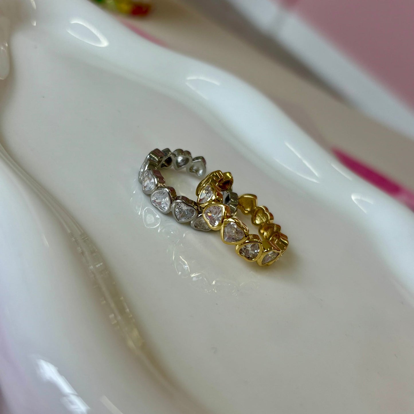 Puffy crystal ring