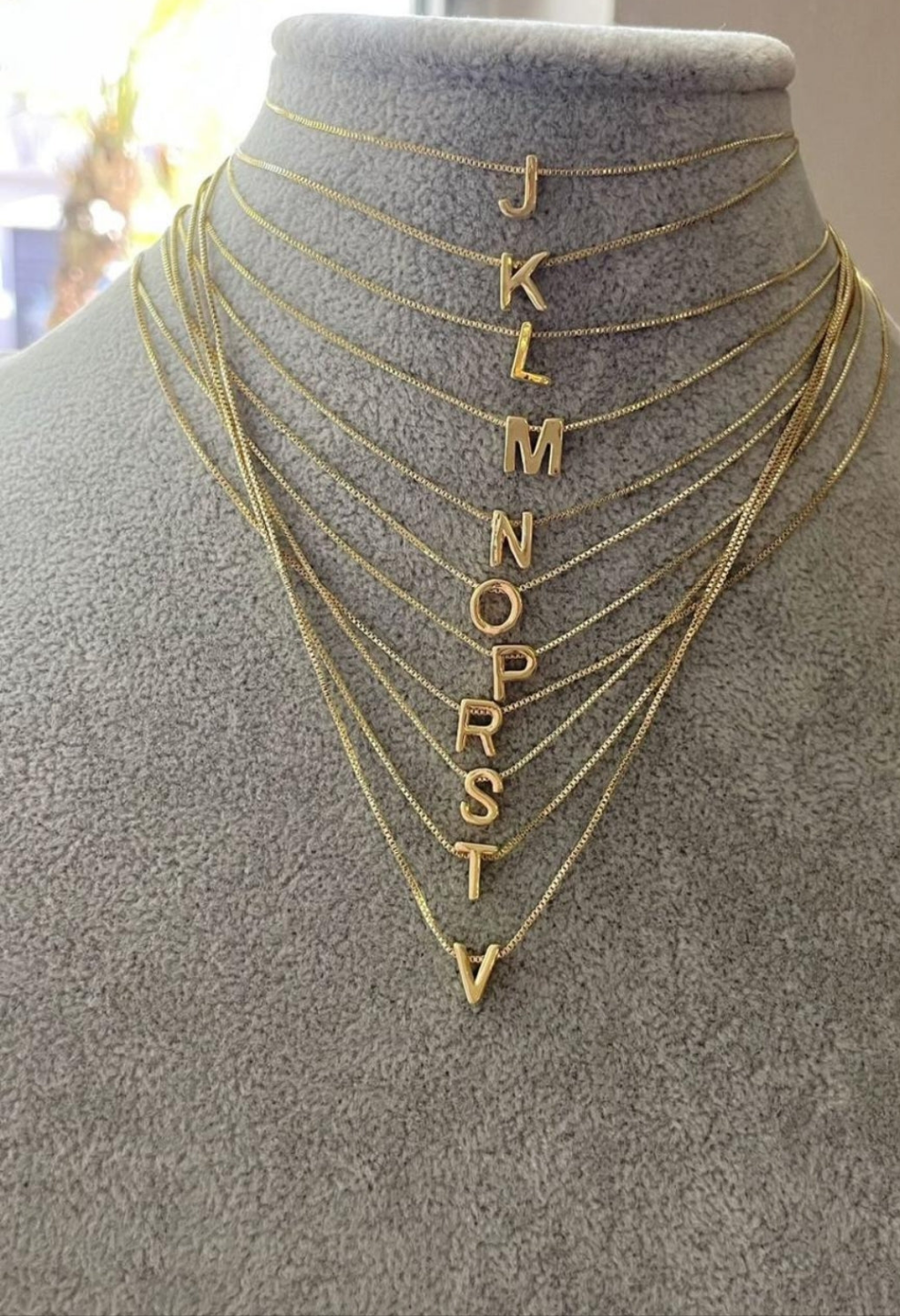 Dainty Initial necklace