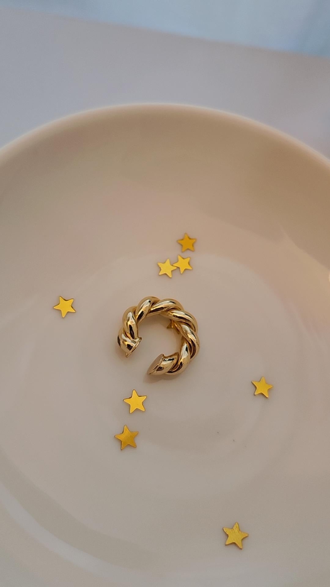 Dulcie earcuff