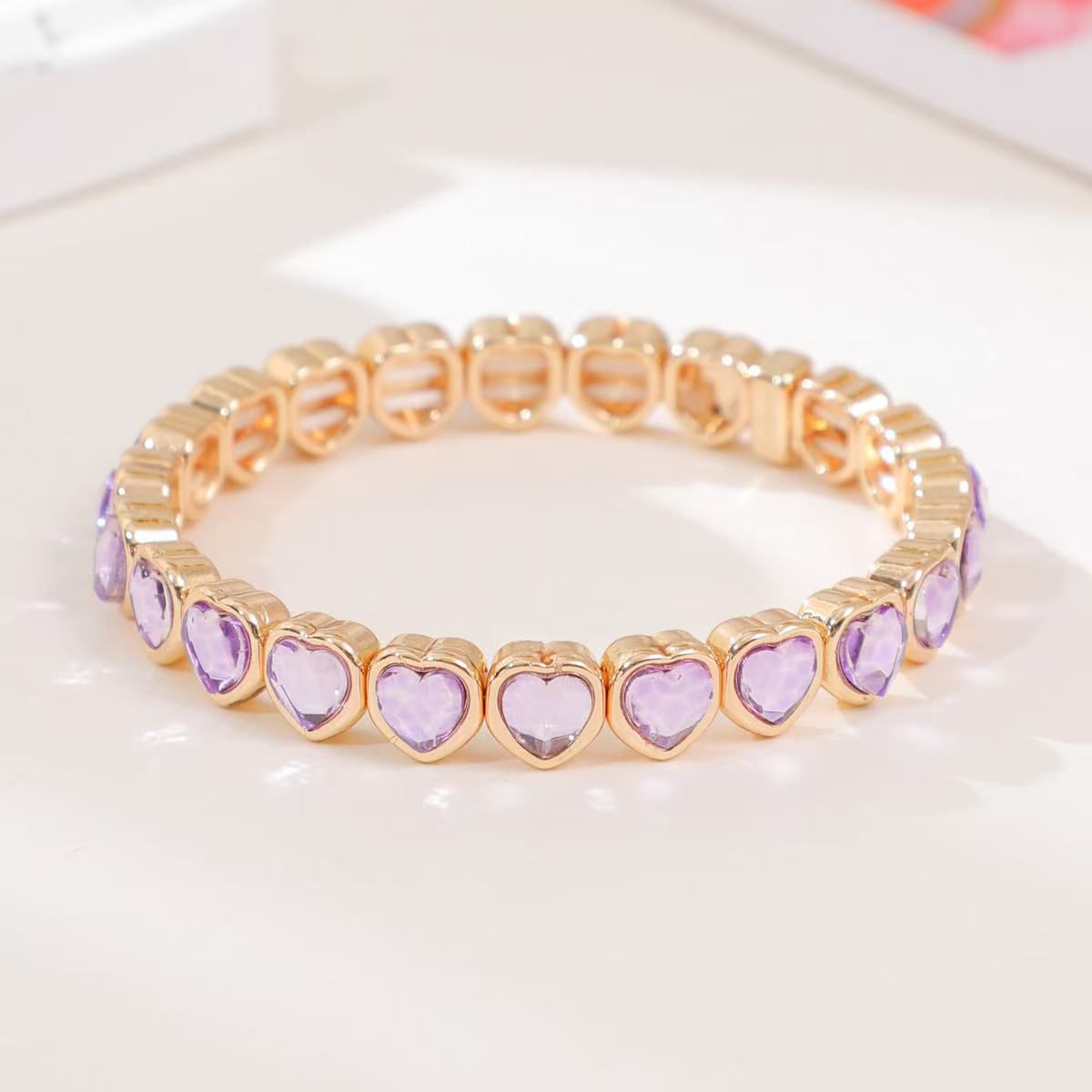 Elastic heart bracelet