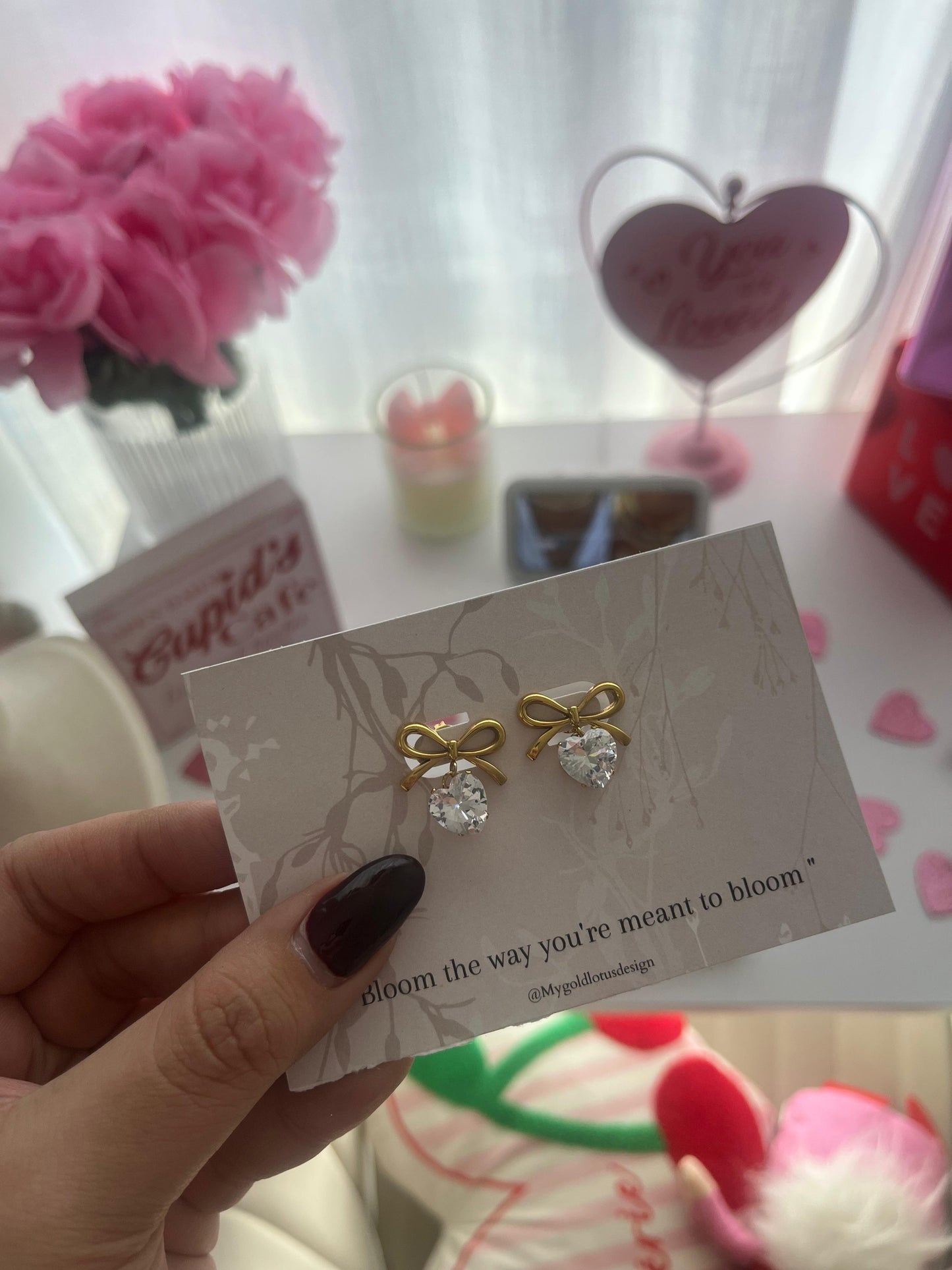 Bow heart earrings