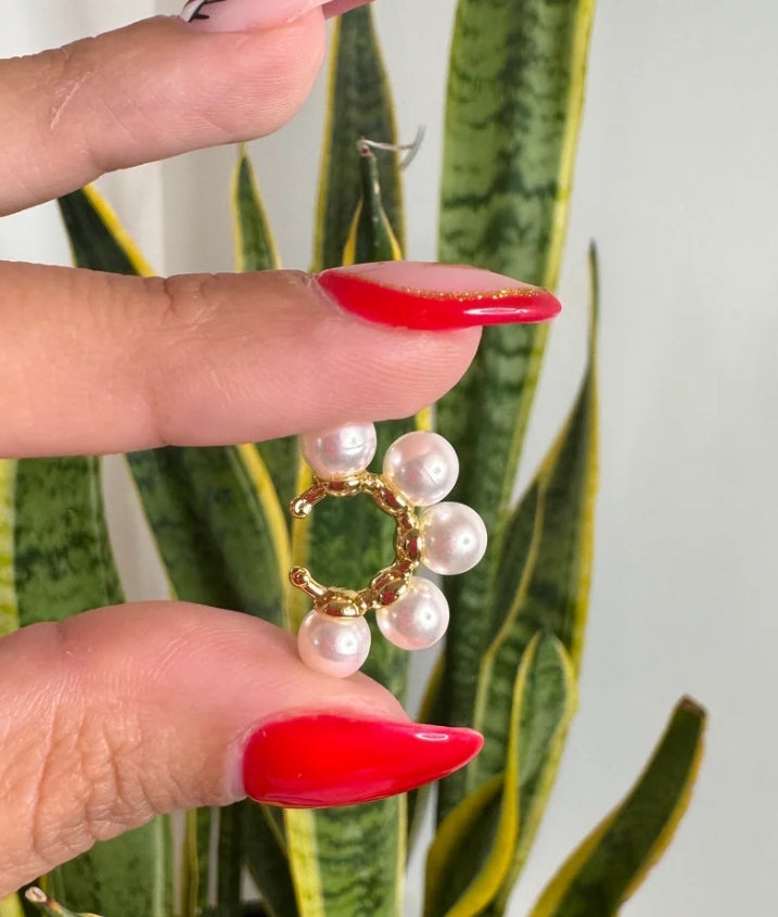 Multi pearl earcuffs