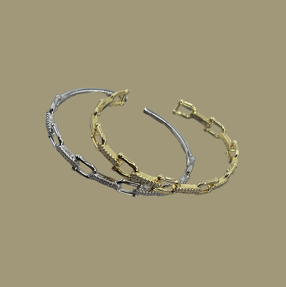 Tifa luxury crystal cuff