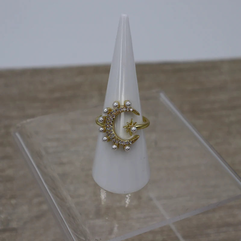 Artemis Pearl moon ring