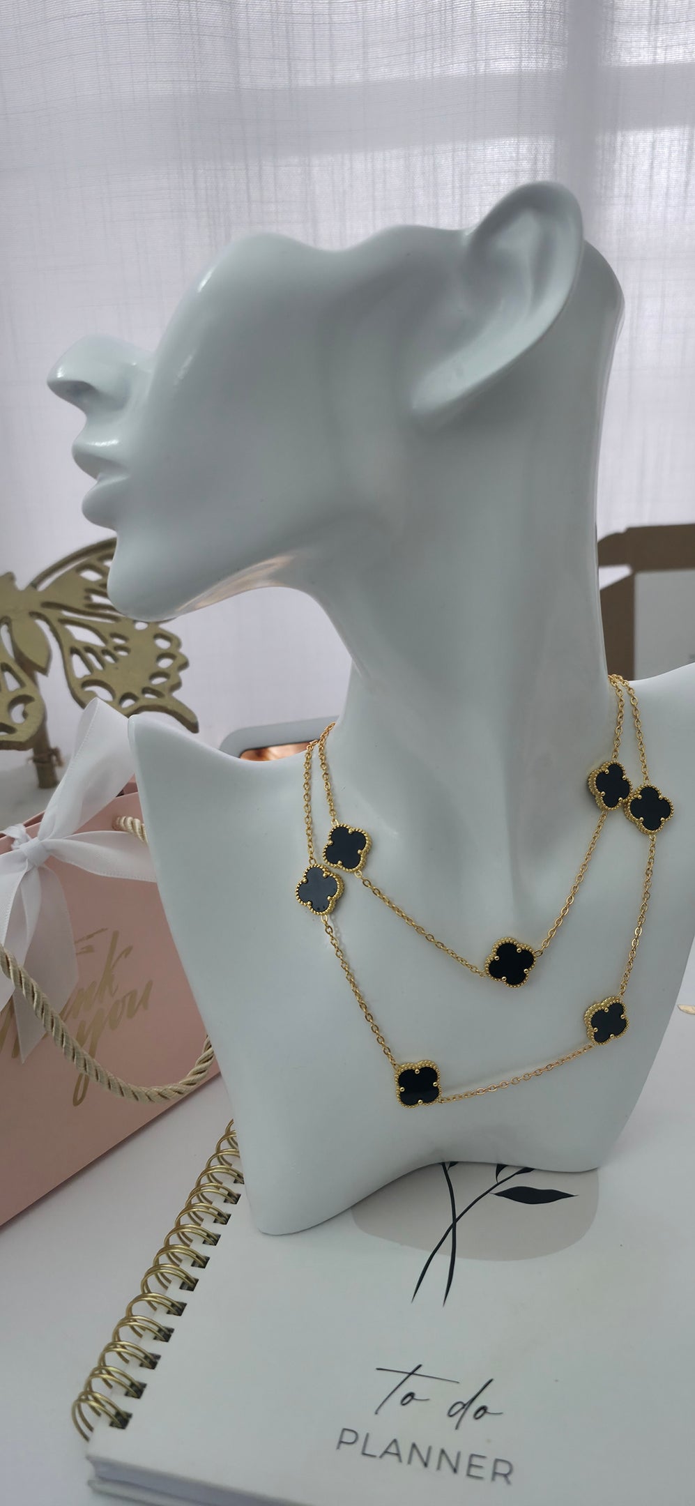 Long clover necklace
