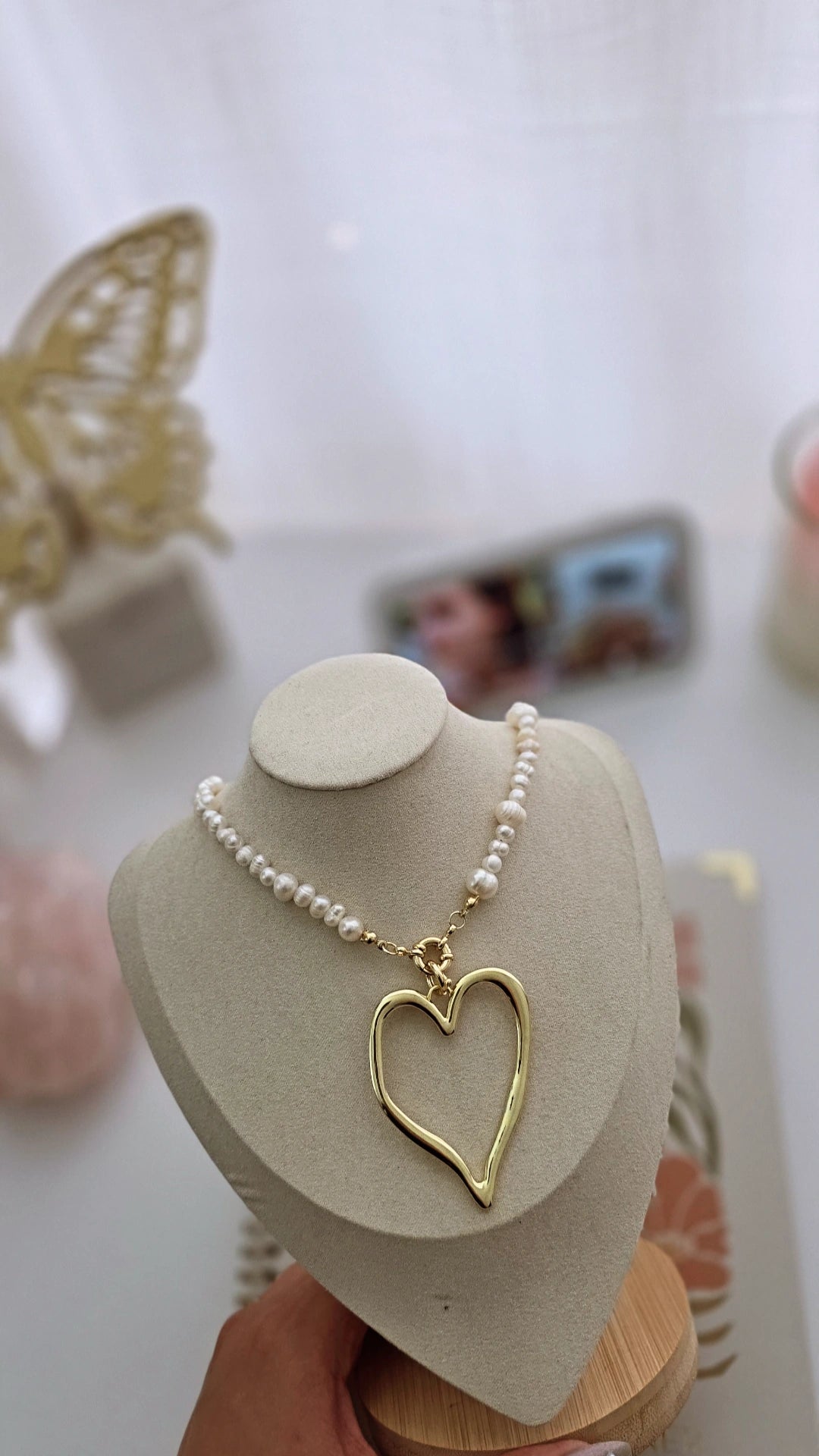 Perla heart necklace