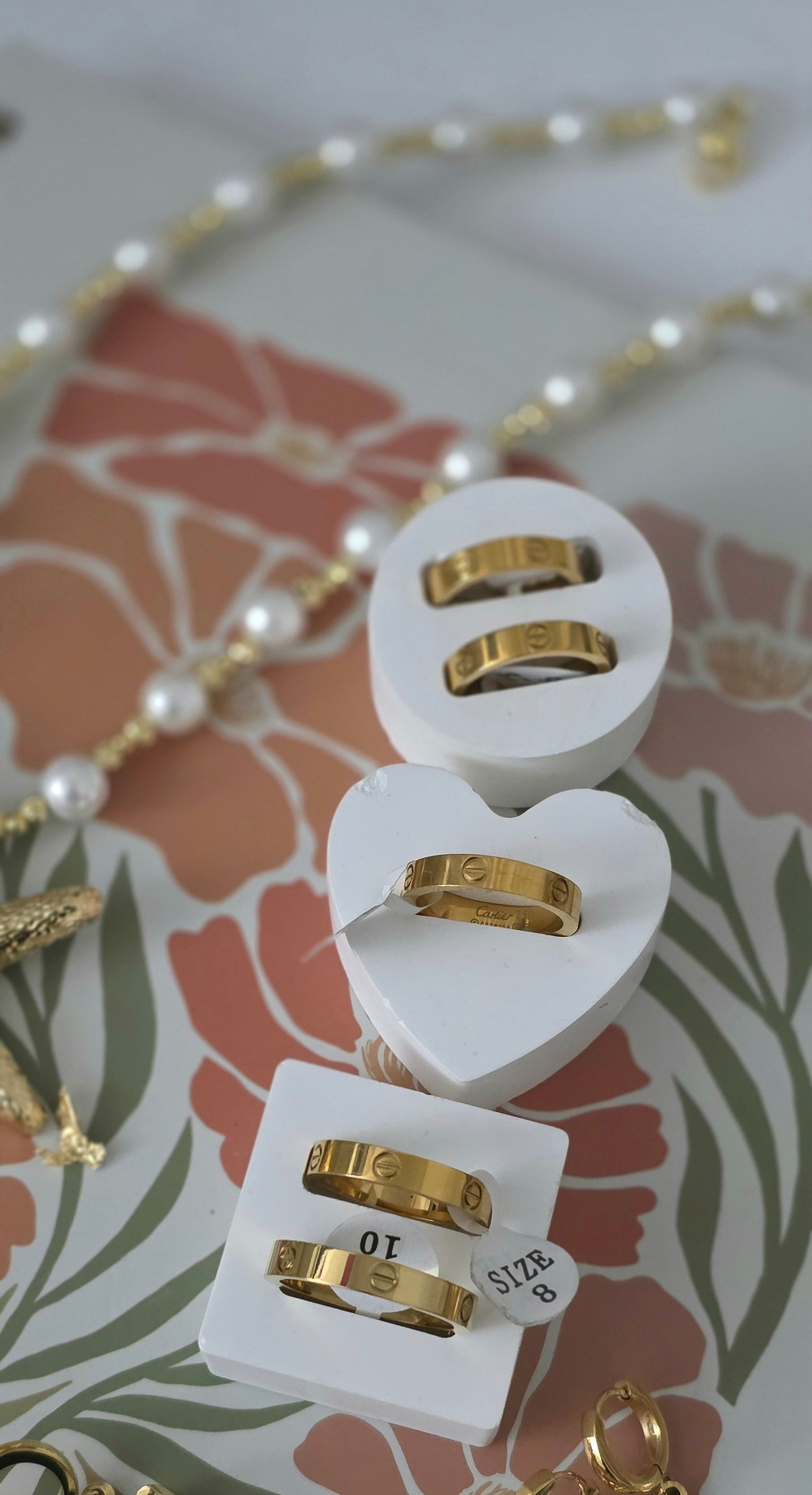 Thin luv ring