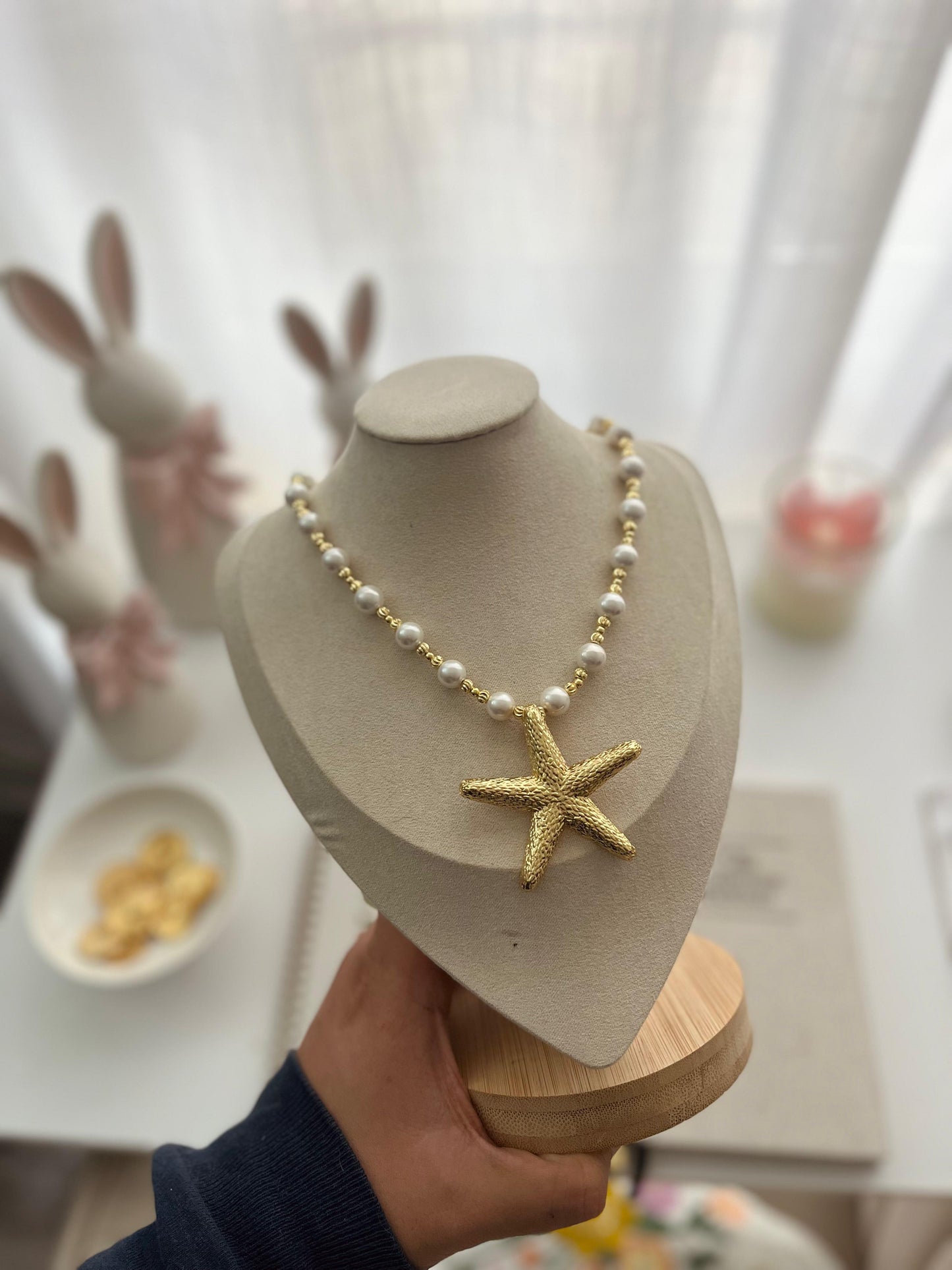Calypso Pearl necklace