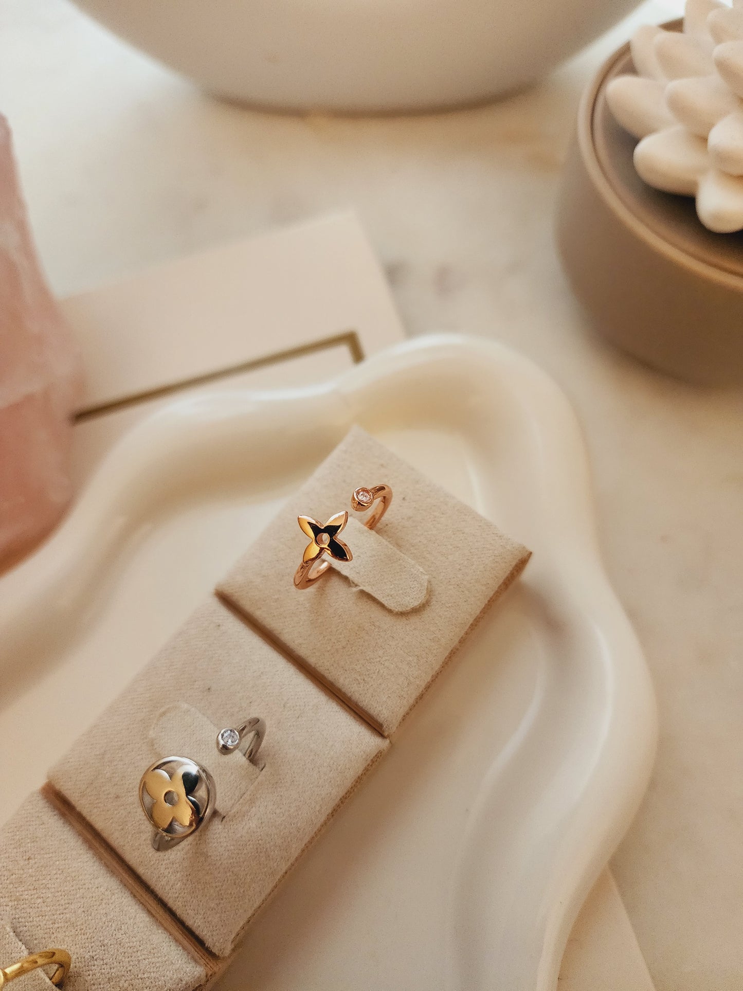 Tricolor clover ring set