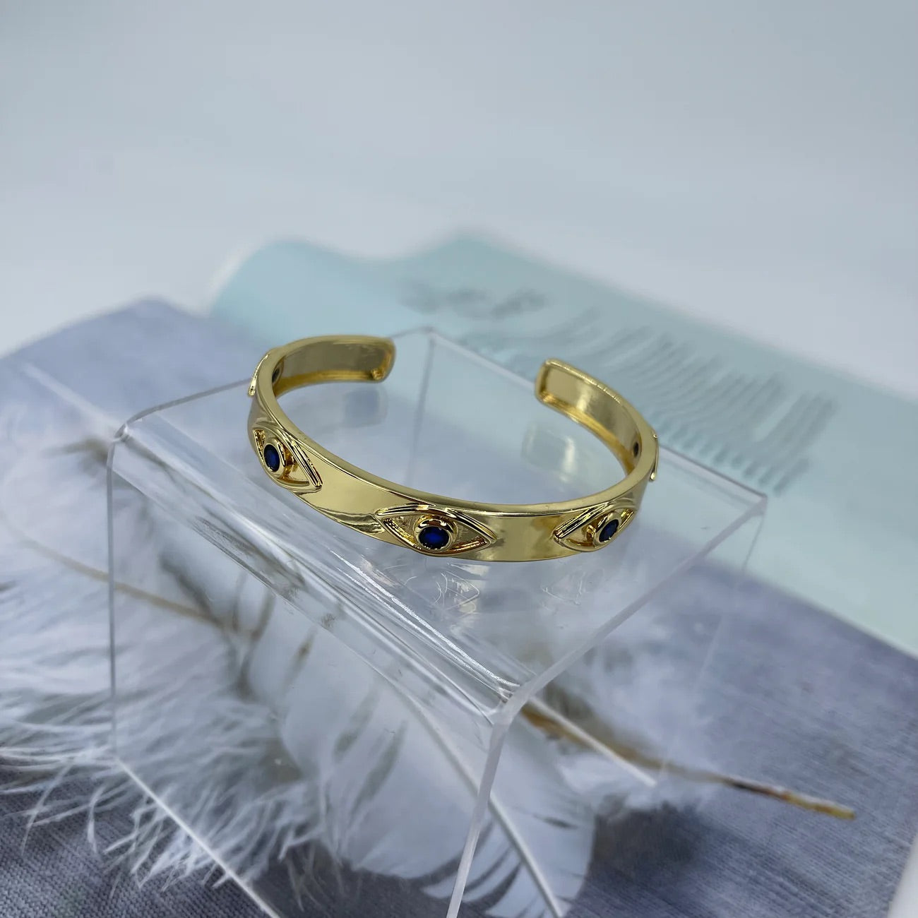 Evil crystal bracelet