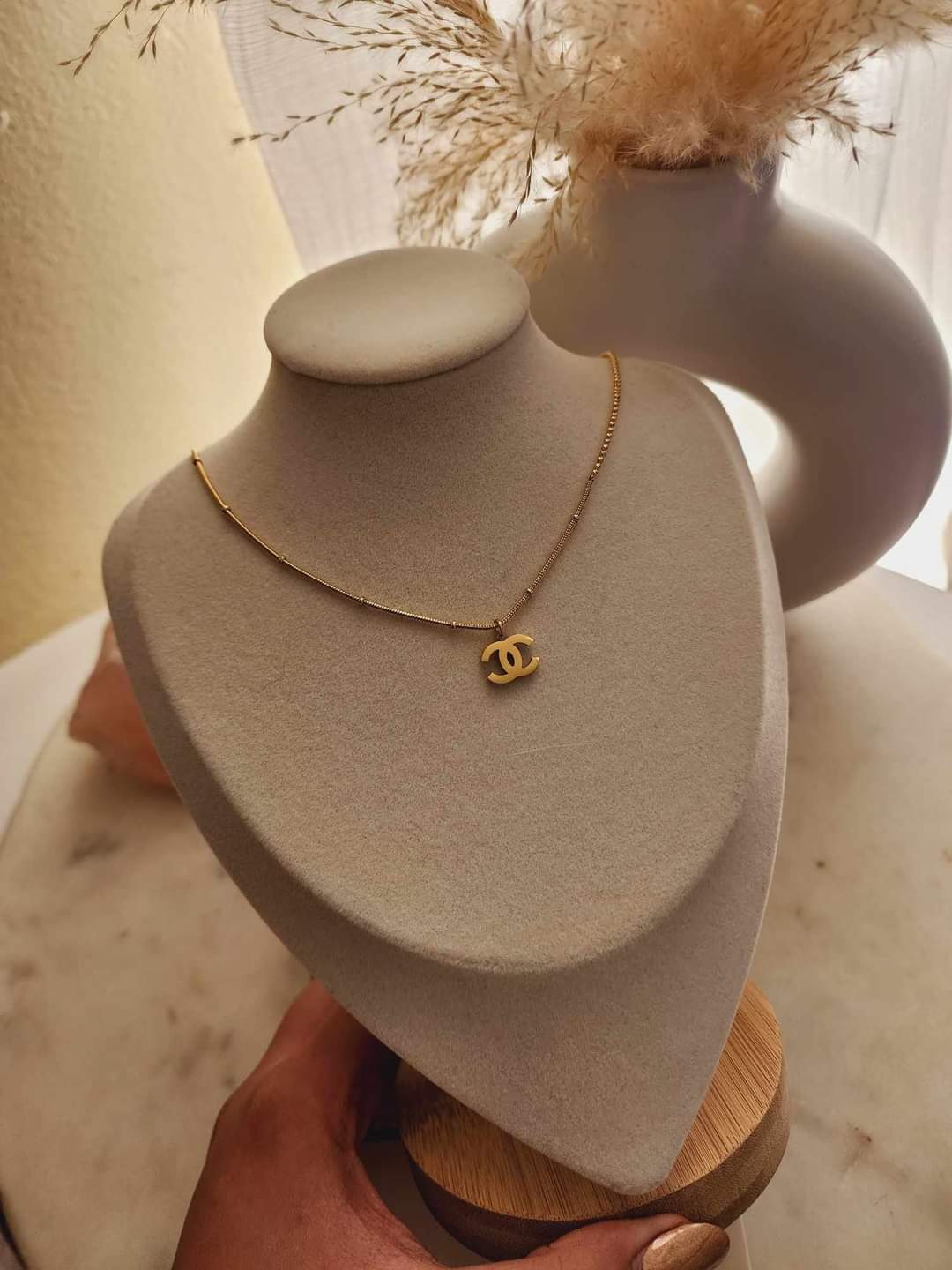 Clara Dainty necklace