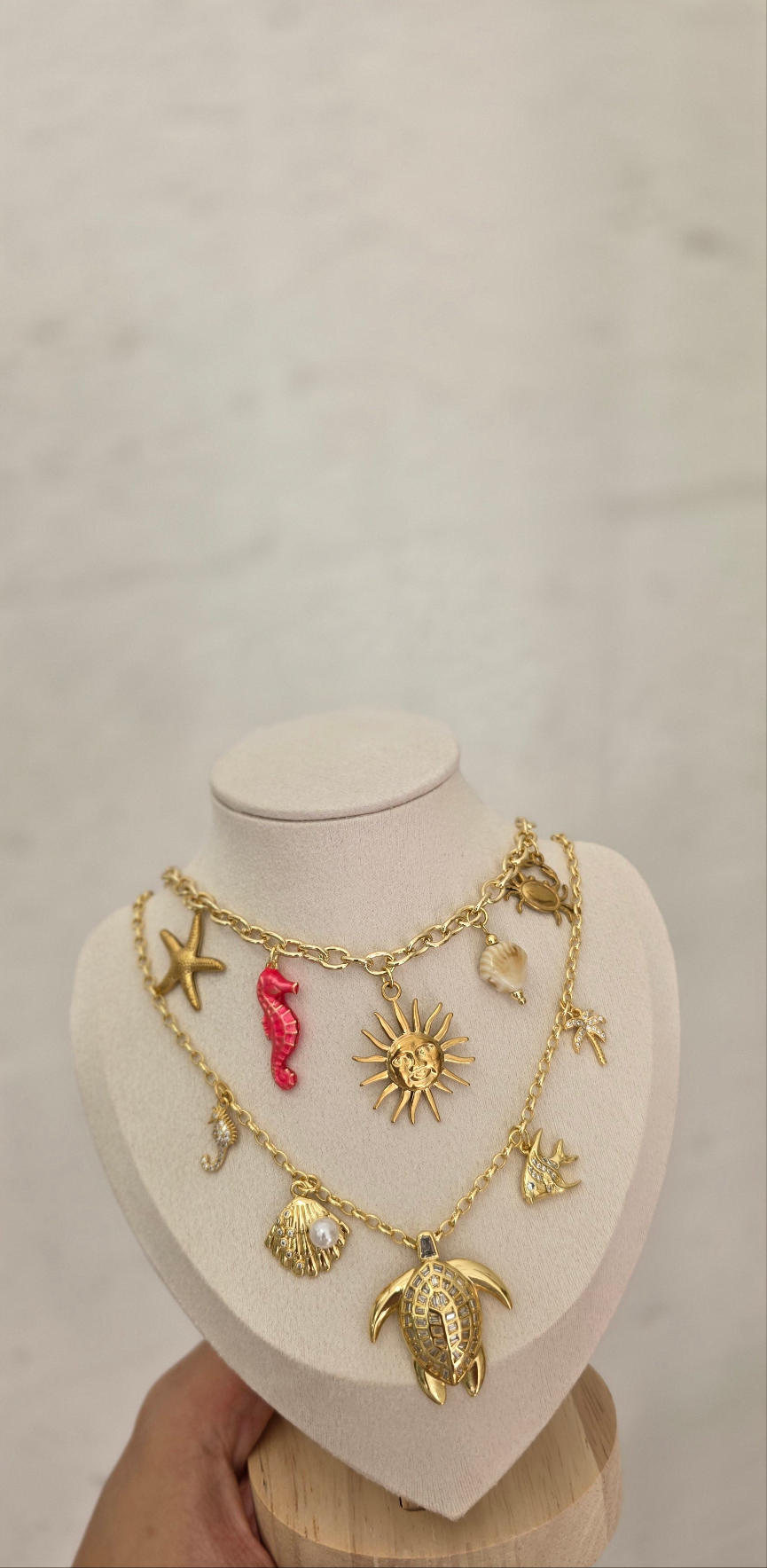 Tropical wave necklace