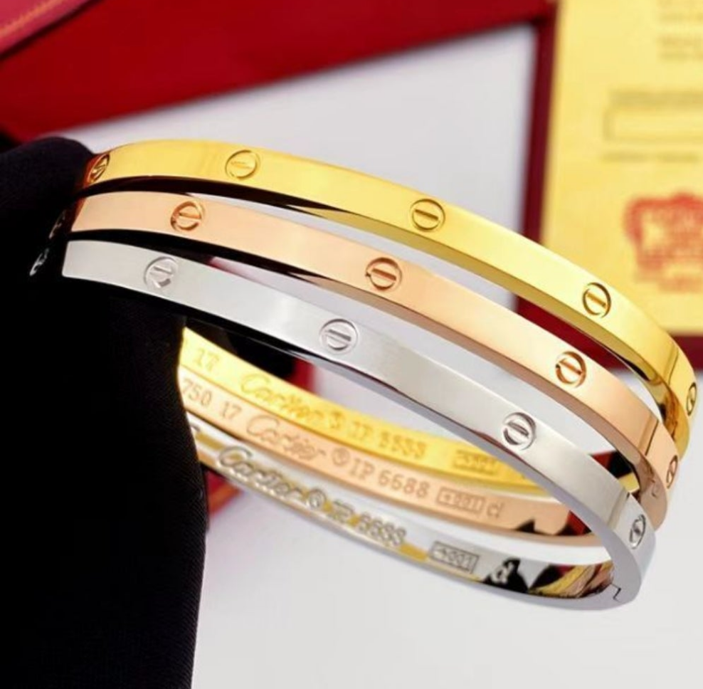 Thin luve bangle pre-order