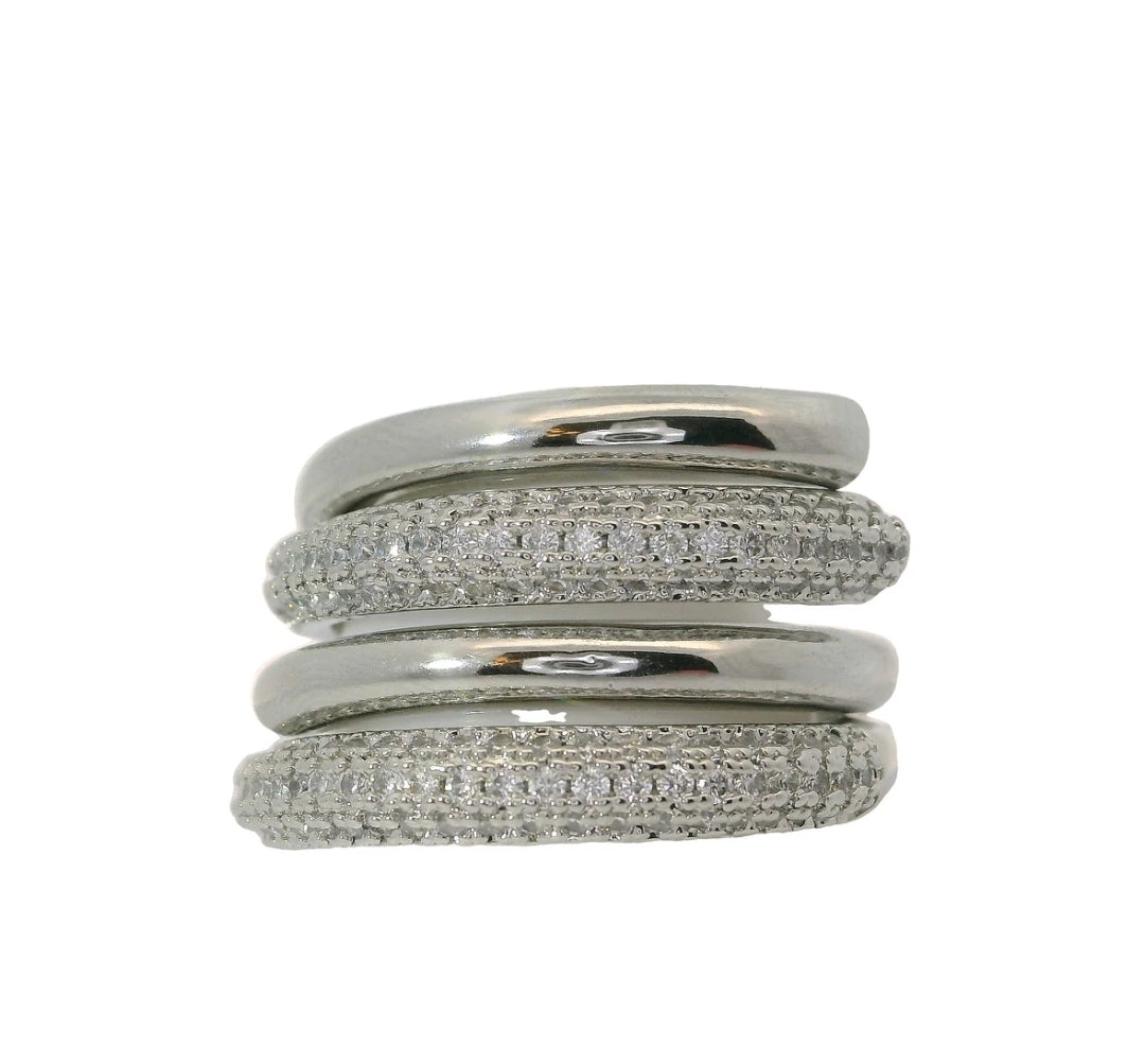 Norma Jeane interlaced rings