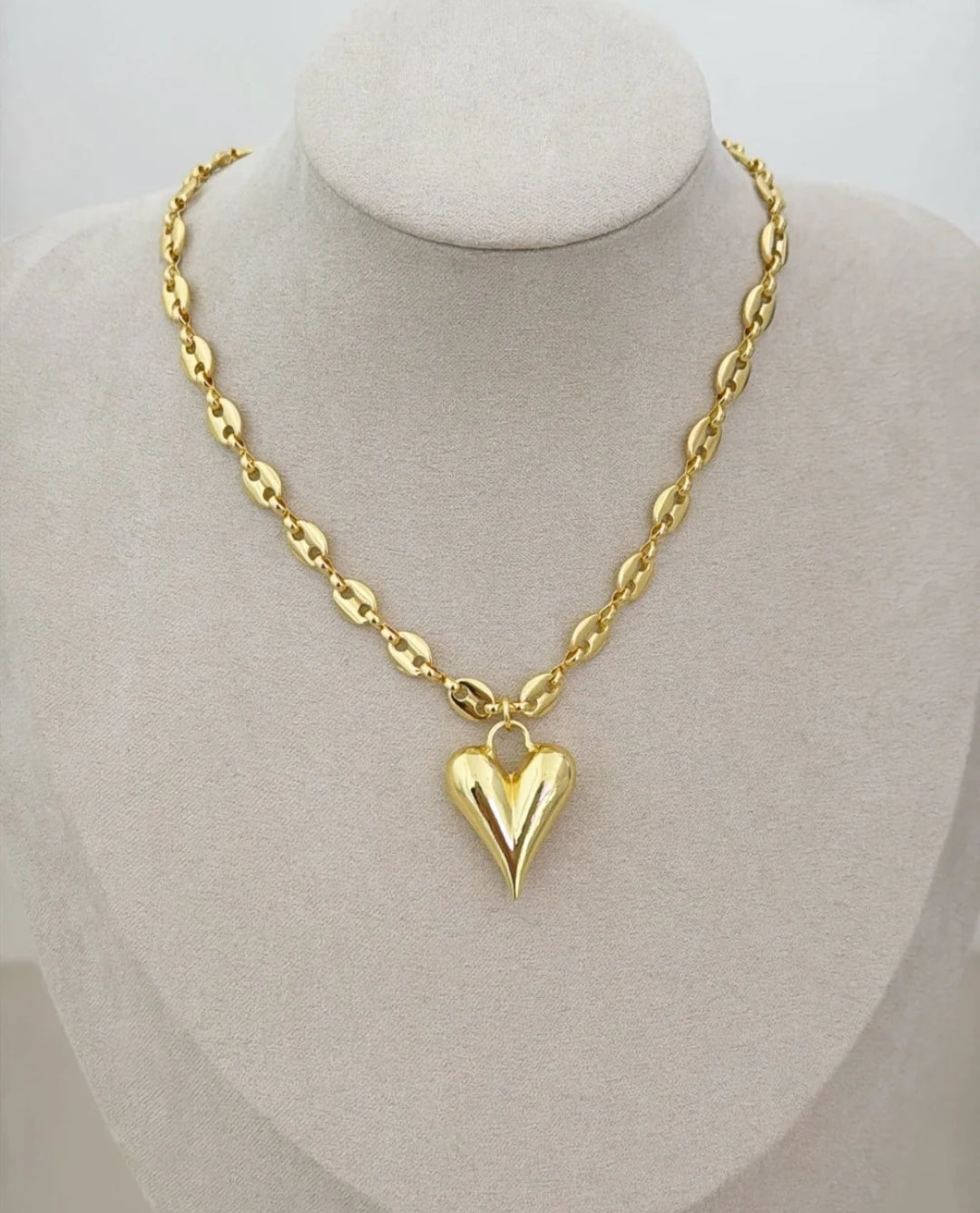 Guzzi link heart Necklace