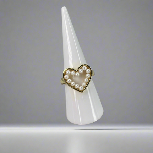 Pearl heart gold ring
