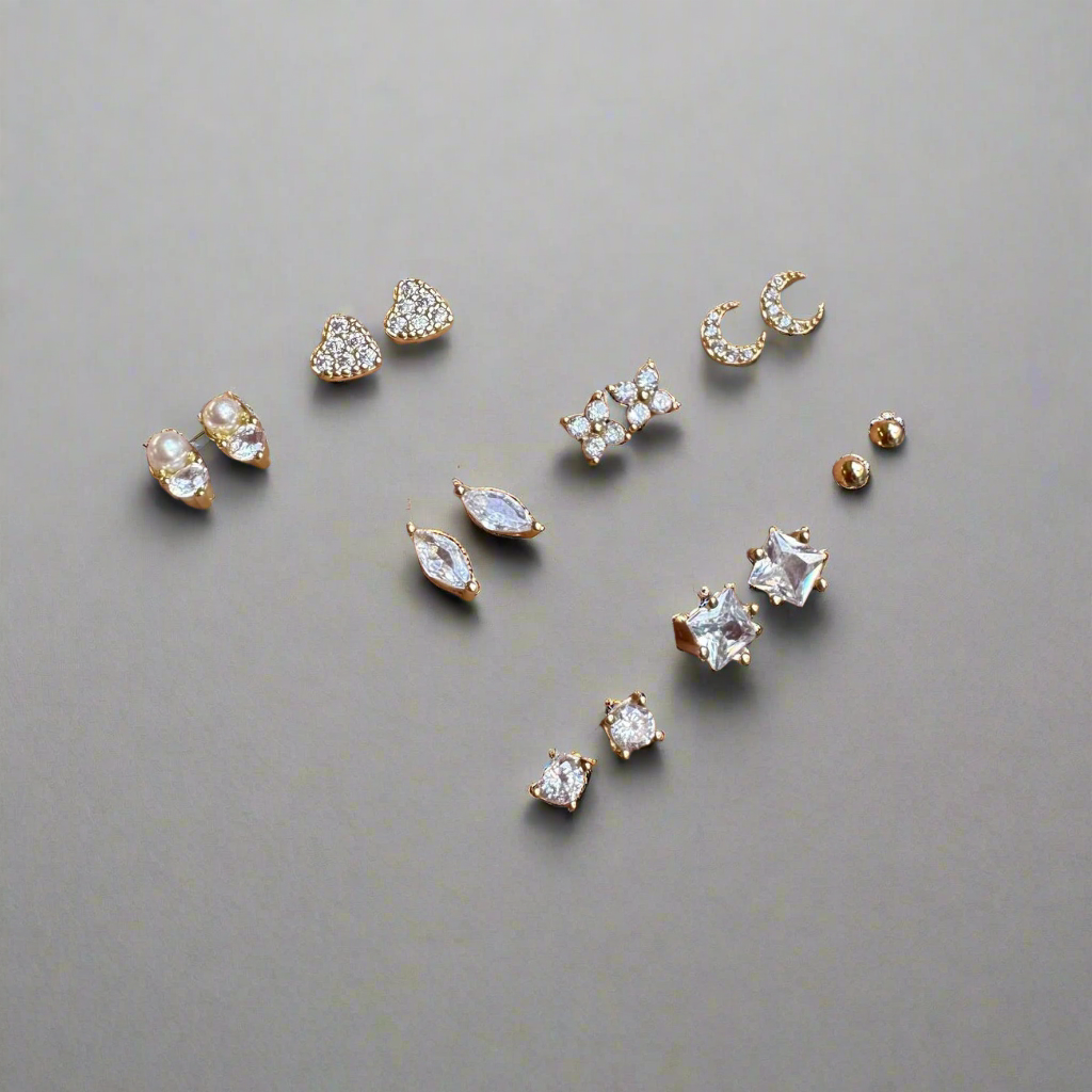 Dainty mini earrings