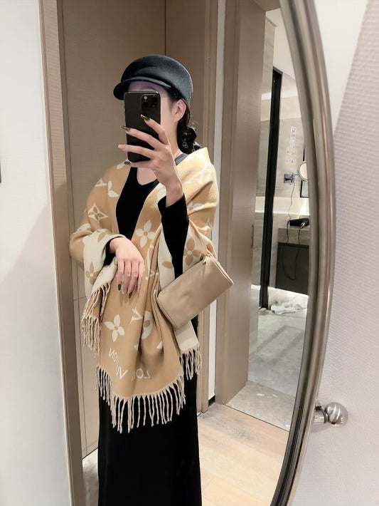 Liana scarf pre-order