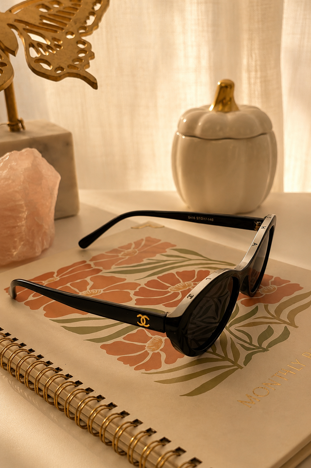 Calypso oval classy shades
