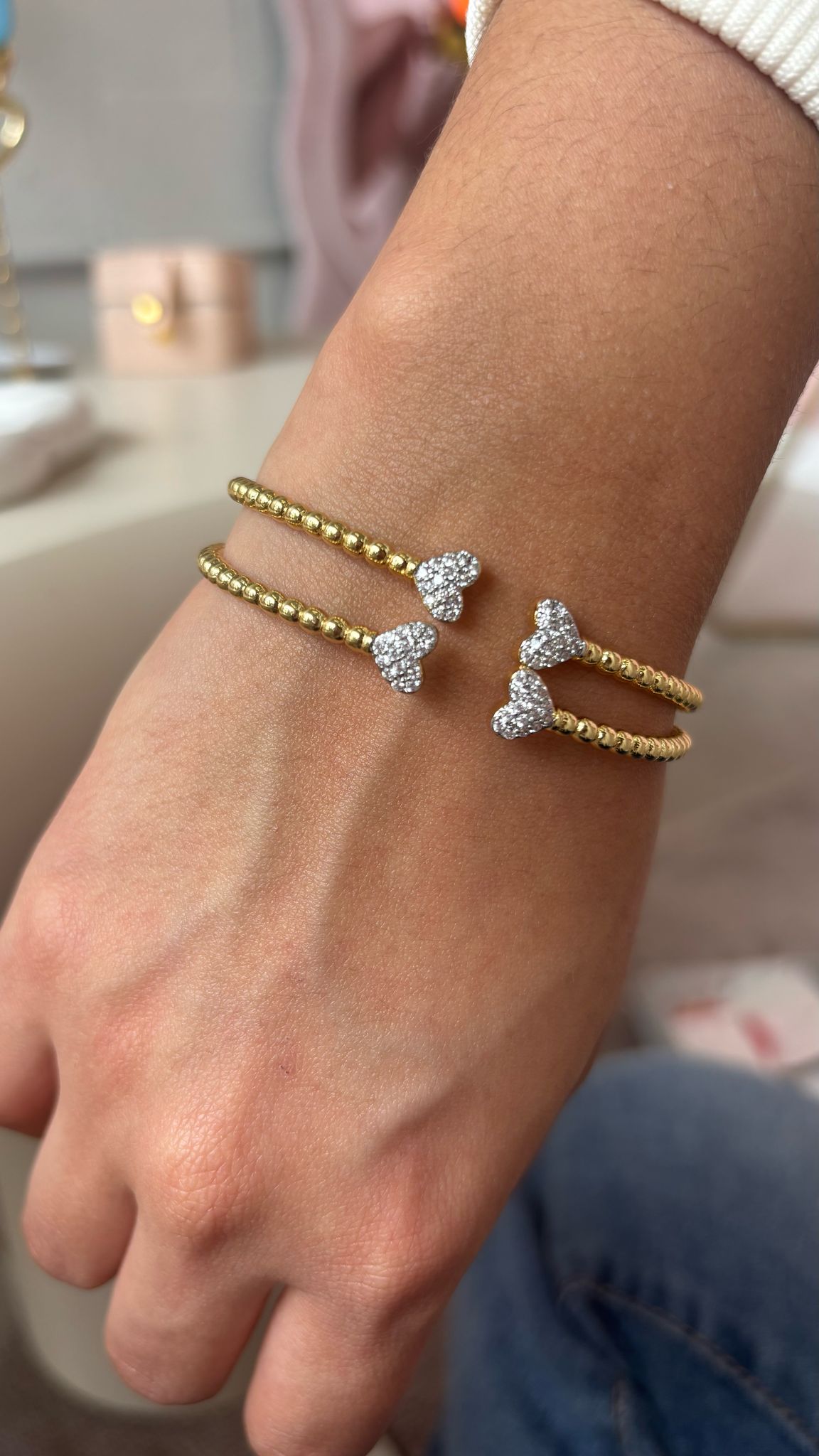 Split heart cuff