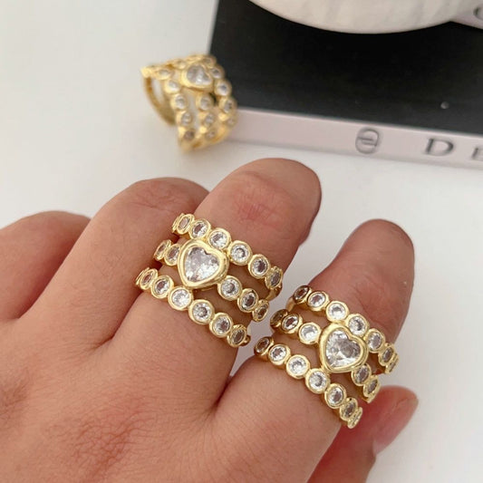 Heart trio crystal ring