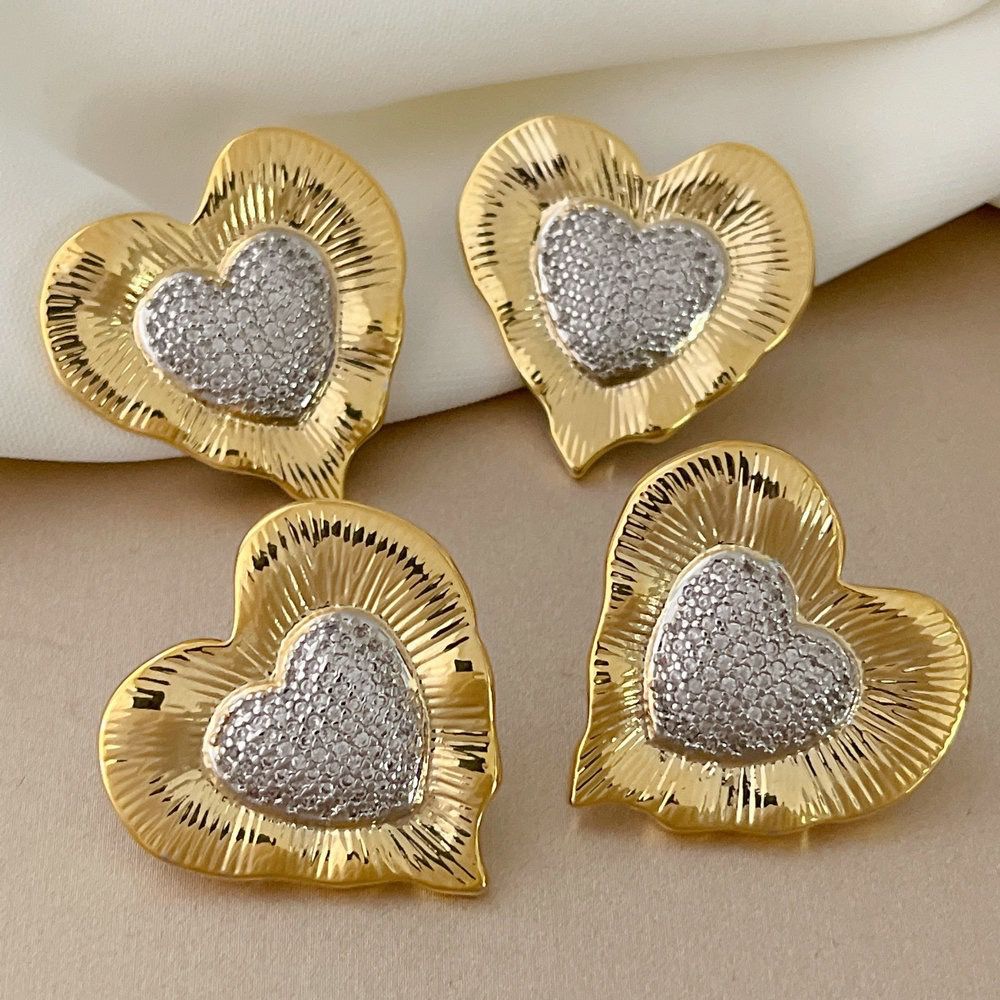 Marigold heart earrings