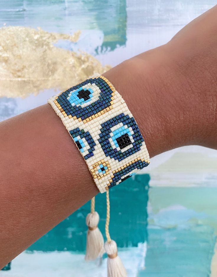 Evil eye statement bracelet