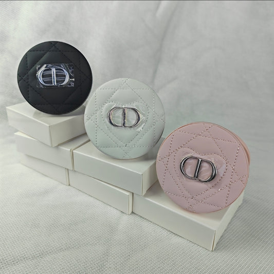 Cayla compact mirror