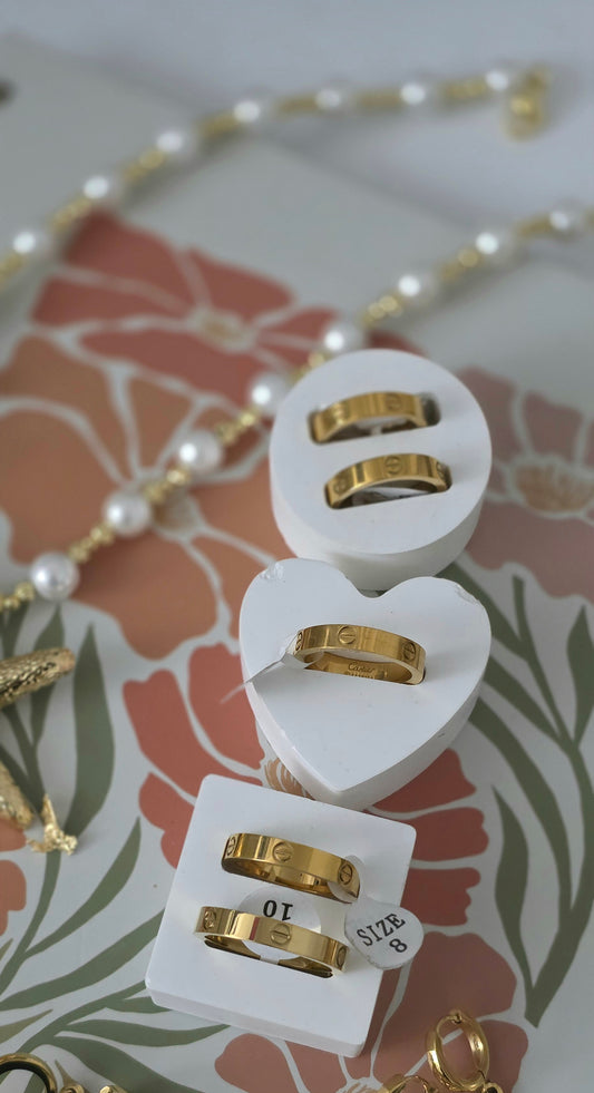 Thin luv ring