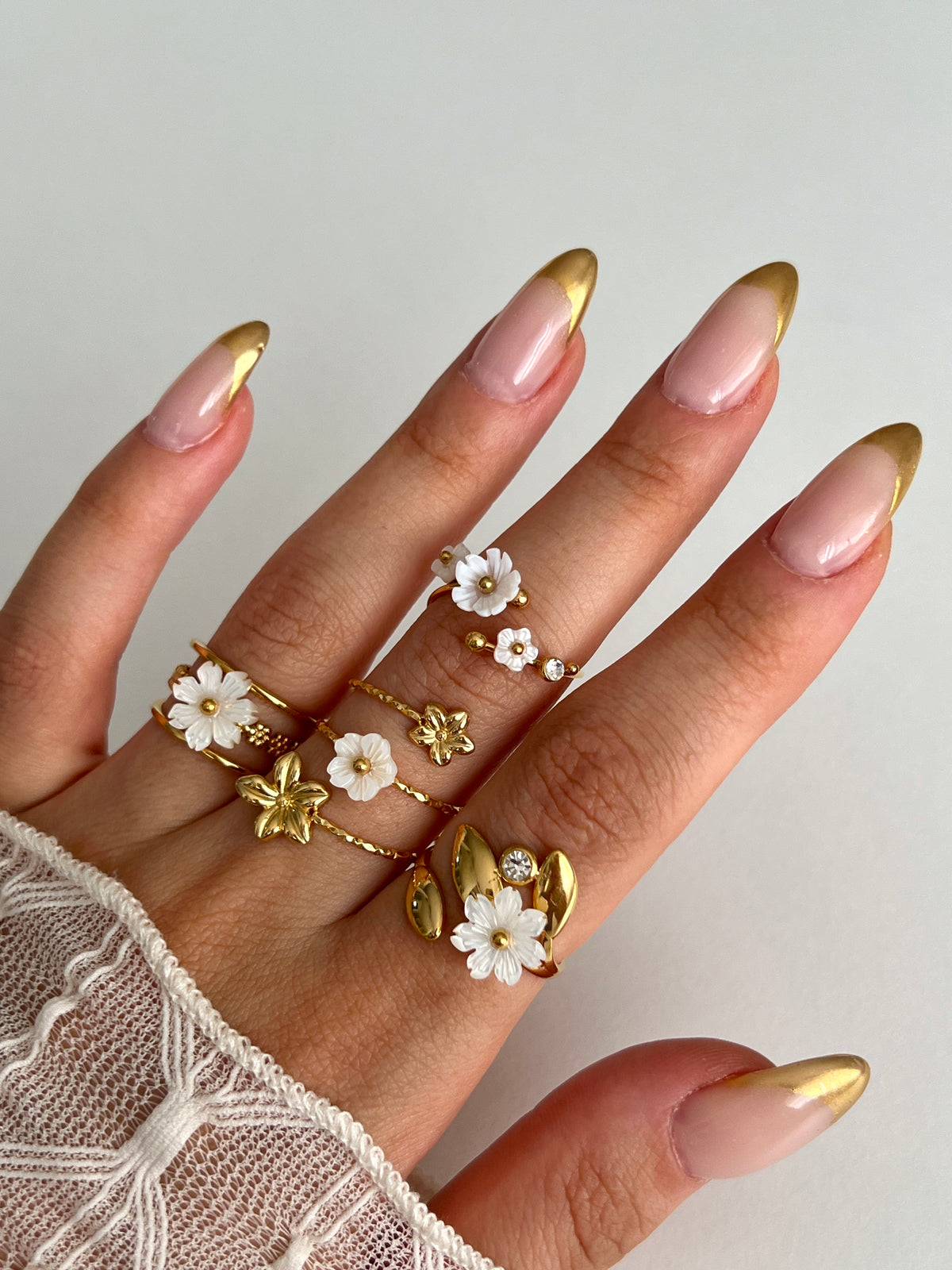 Floresitas rings